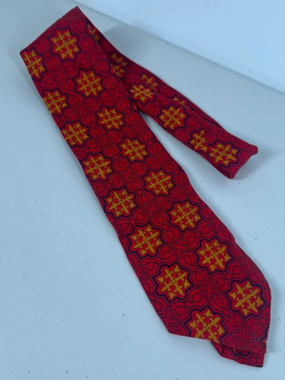 Viyella Wool Cotton Red and Yellow Medallion Patterned Men's Tie Vintage Classic
